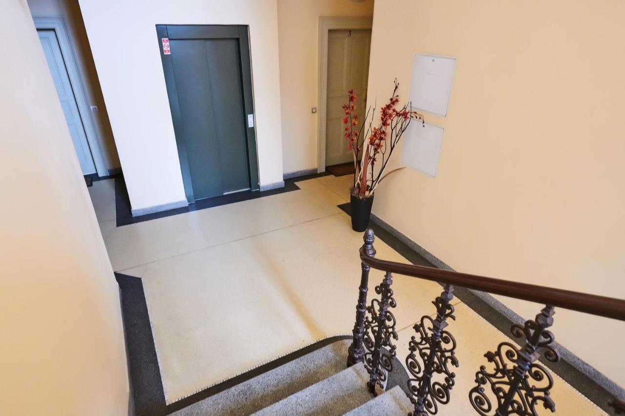 Halkova 5 * Praha